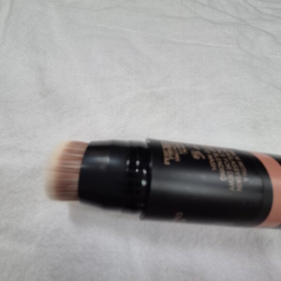 NUDESTIX Nudies Glow Cream Highlighter Stick - Picture 5 of 6